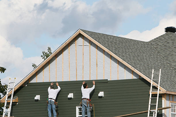 Professional Vinyl Siding technician working in Albemarle, NC